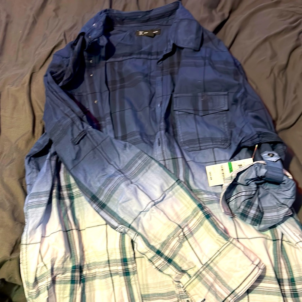 NWT INC large long sleeve shirt